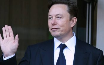 Elon Musk – CEO Tesla